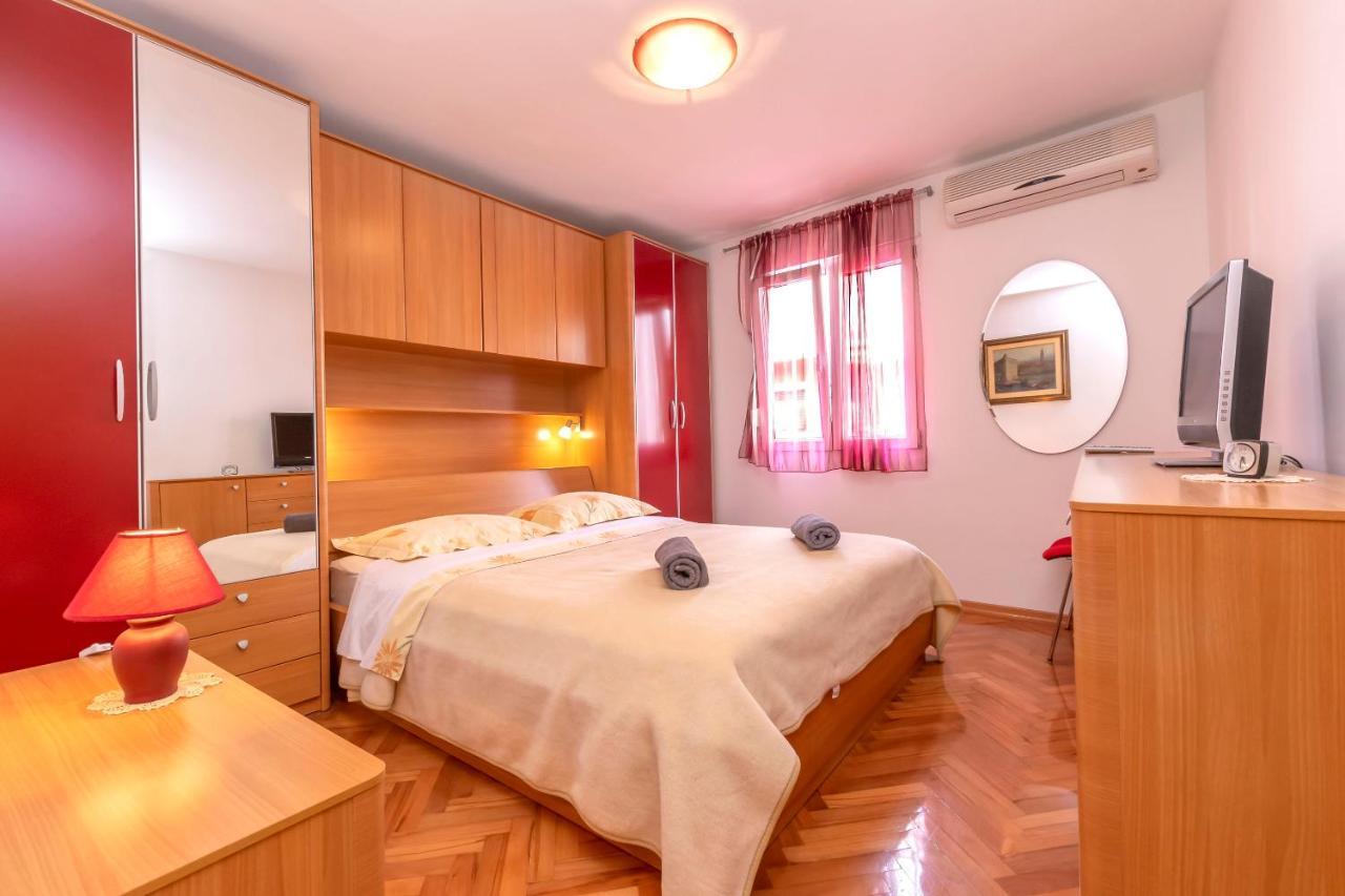 Apartment Ursus Split Buitenkant foto