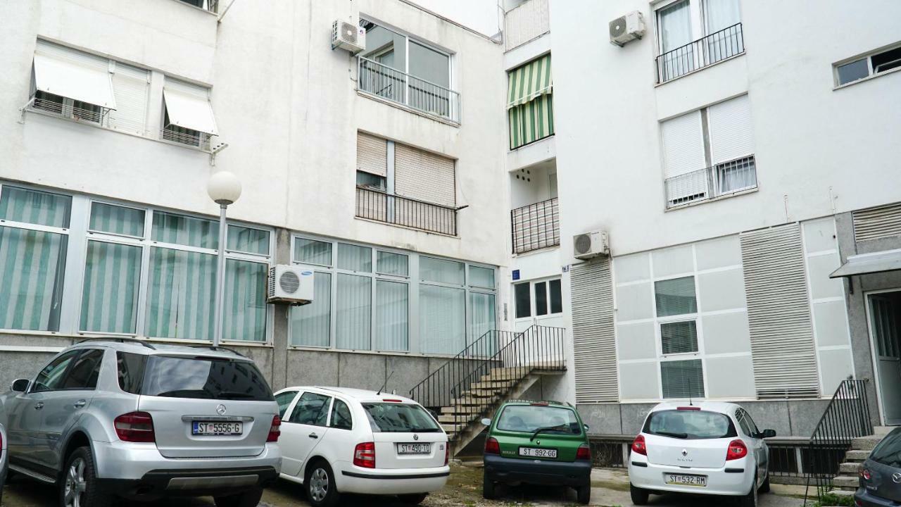 Apartment Ursus Split Buitenkant foto